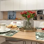 Right On The Beach, Apartman *