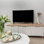 Right On The Beach, Apartman