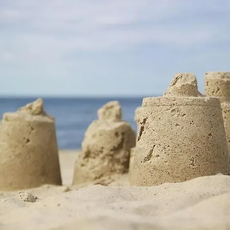 Апартаменты Right On The Beach,