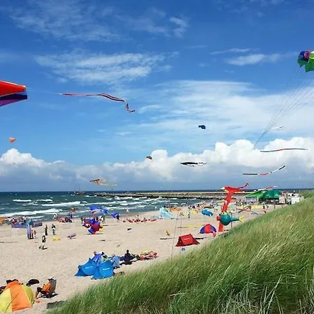 Апартаменты Right On The Beach,