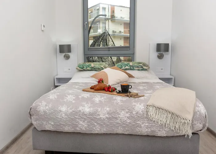 Right On The Beach, Апартаменты Поберово